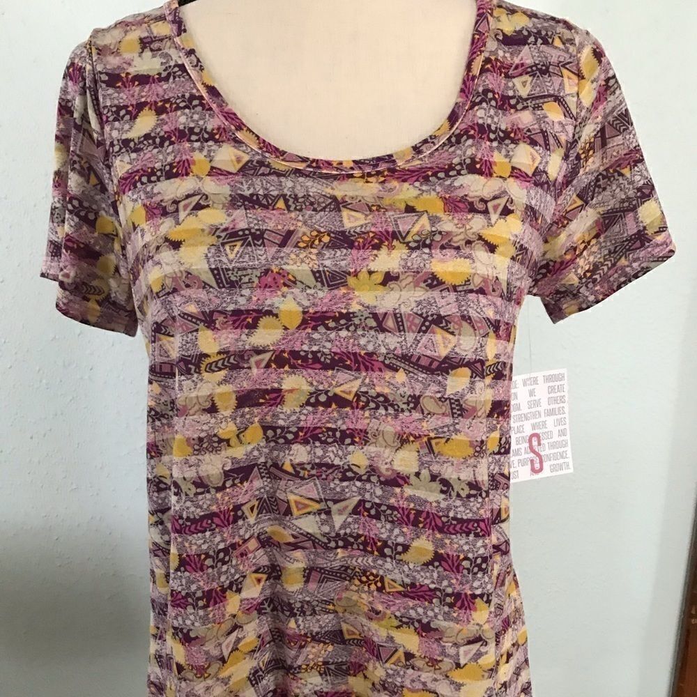 LuLaRoe Classic Tee 
